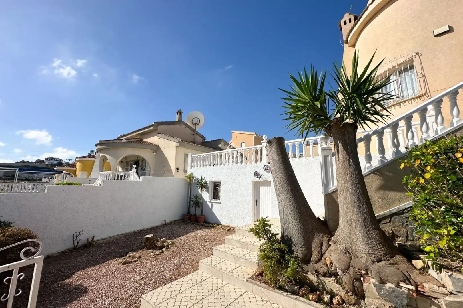 Vista exterior de Casa o xalet de lloguer en Rojales amb Aire condicionat, Jardí privat i Terrassa