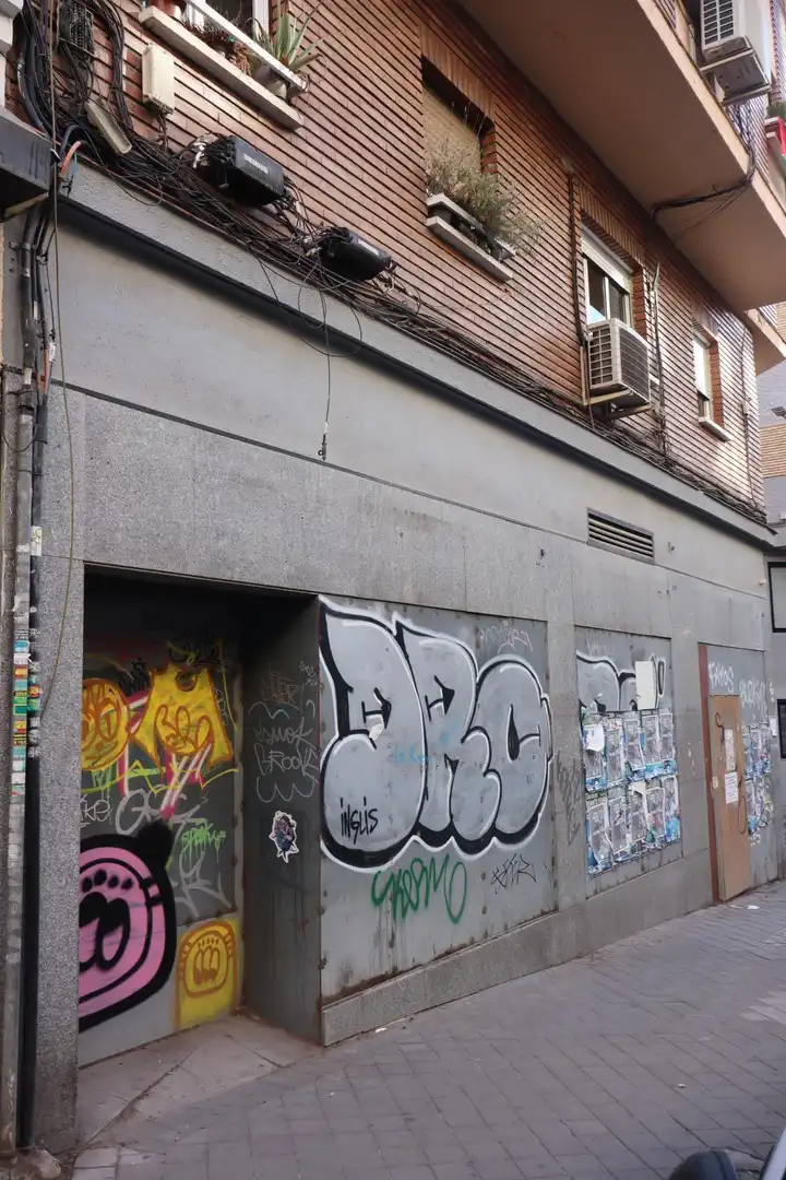 Gewerbefläche zum Verkauf in Calle de Pérez Ayuso, imagen 2