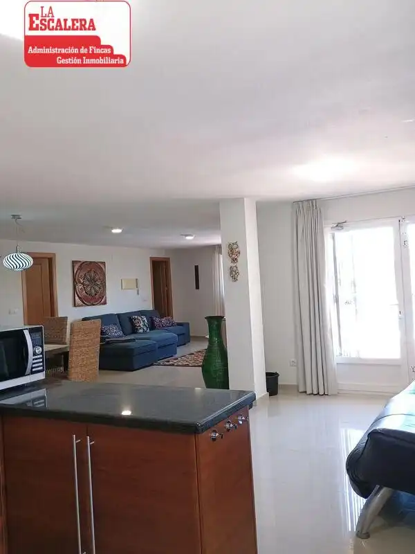 Sala de estar de Casa o chalet en venta en Castalla con Aire acondicionado, Calefacción y Jardín privado