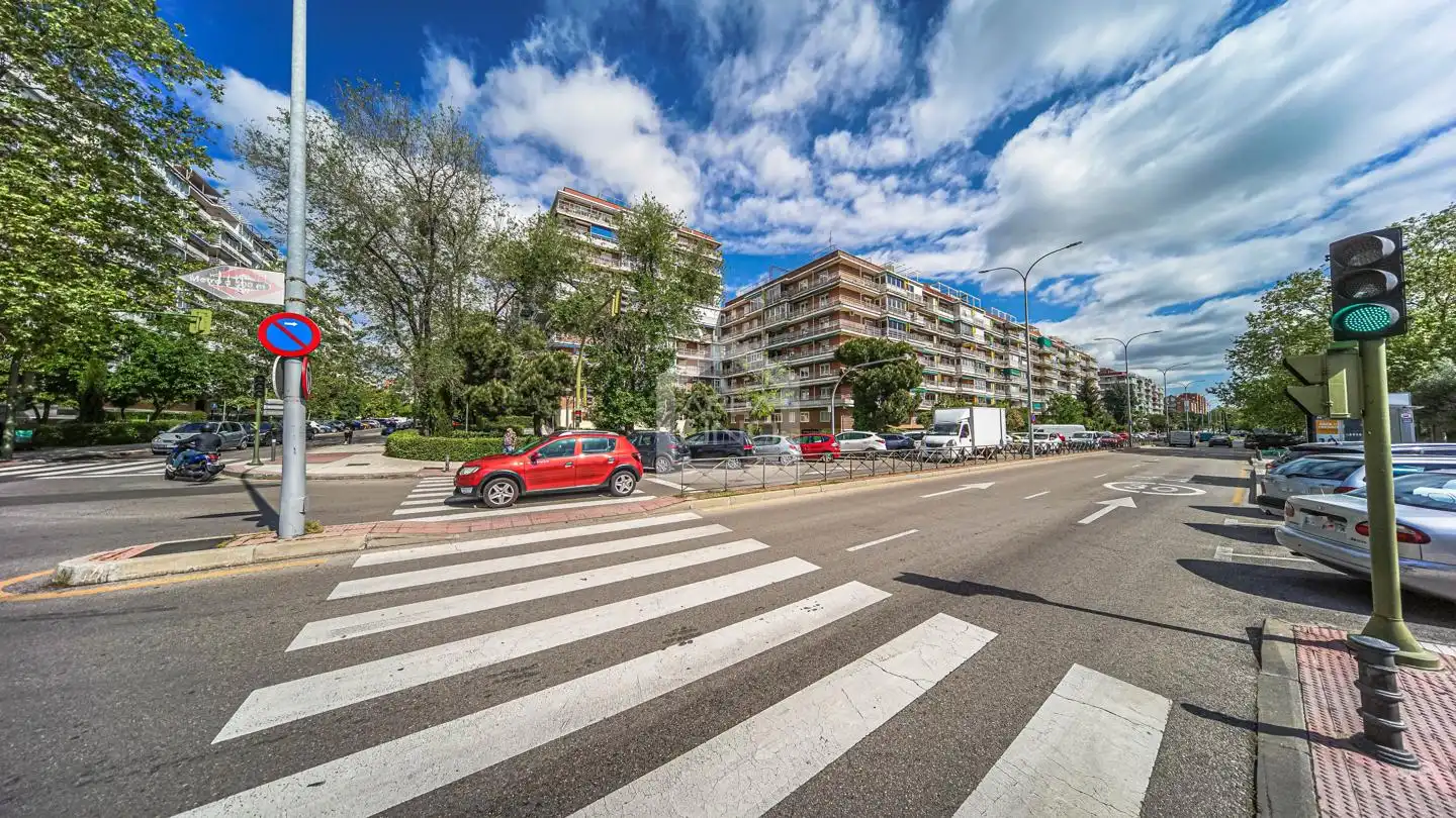 Vista exterior de Pis en venda en Alcorcón amb Aire condicionat, Calefacció i Parquet
