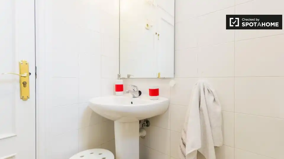 Habitació a Cortes - Huertas