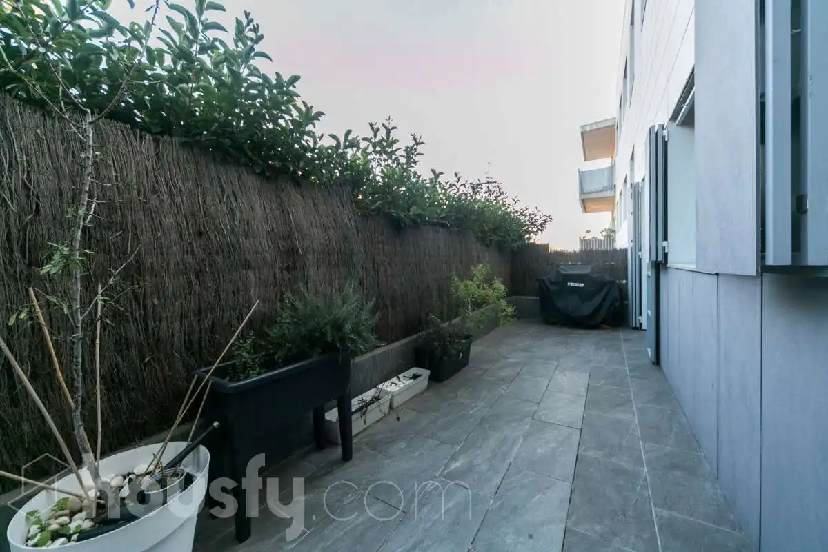 Terrassa de Planta baixa en venda en Sabadell amb Aire condicionat, Calefacció i Jardí privat