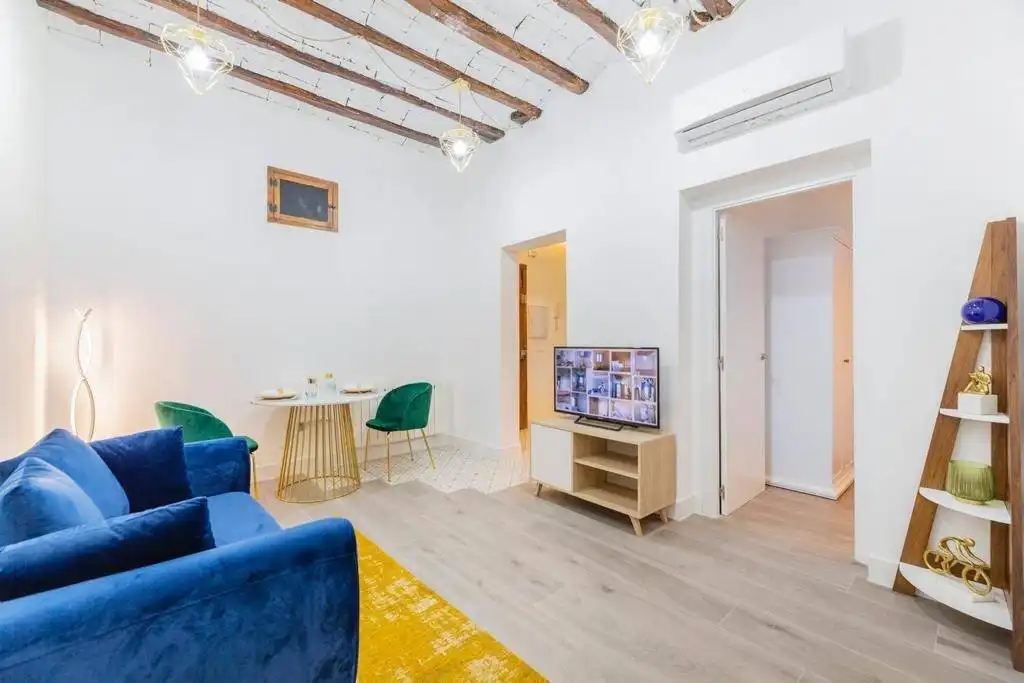 Sala d'estar de Pis de lloguer en Madrid amb Aire condicionat, Calefacció i Moblat