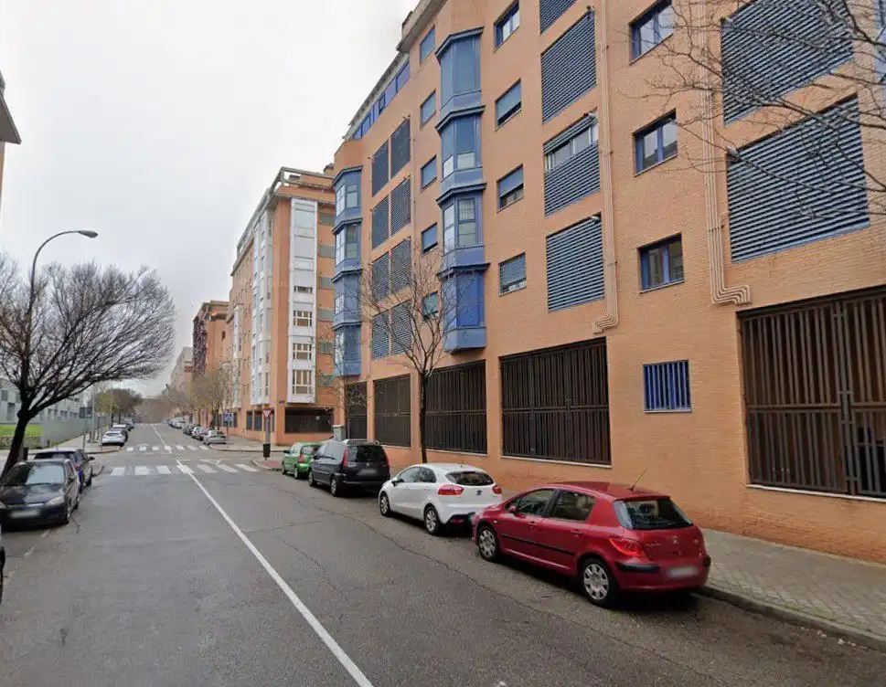 Exterior view of Garage for sale in Madrid