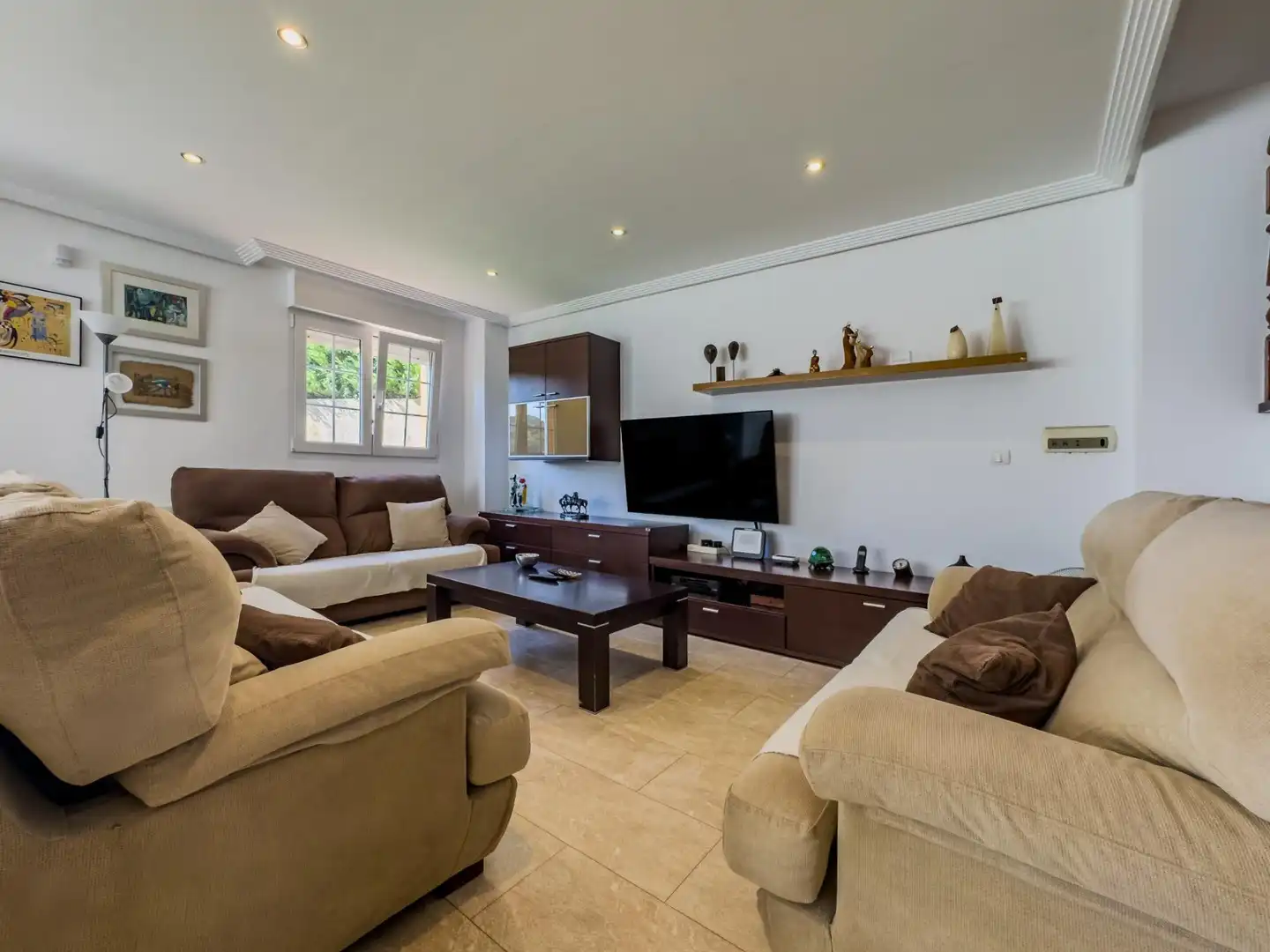 Sala de estar de Casa o chalet en venta en Camargo con Calefacción, Jardín privado y Parquet