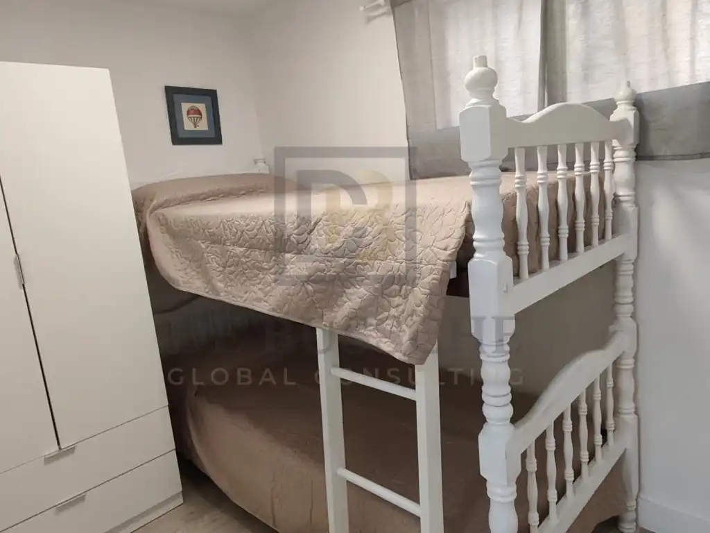 Habitación de Apartamento en venta en Pilar de la Horadada con Aire acondicionado, Piscina y Amueblado