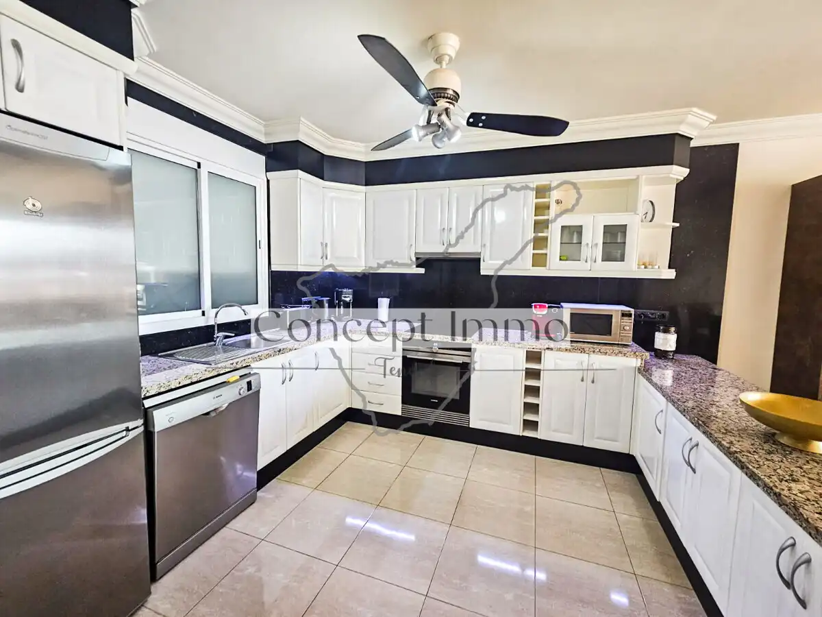Kitchen of Flat for sale in Adeje  with Terrace, Storage room and Alarm