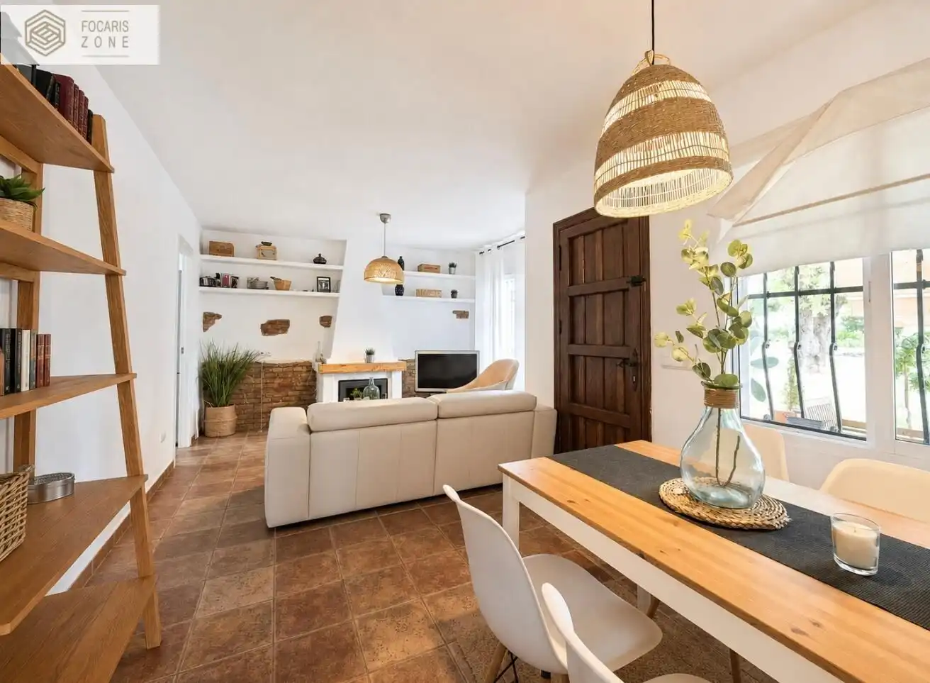 Living room of Ground floor for sale in Estepona  with Private garden, Terrace and Community pool