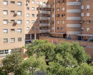 Vista exterior de Pis en venda en  Granada Capital amb Aire condicionat