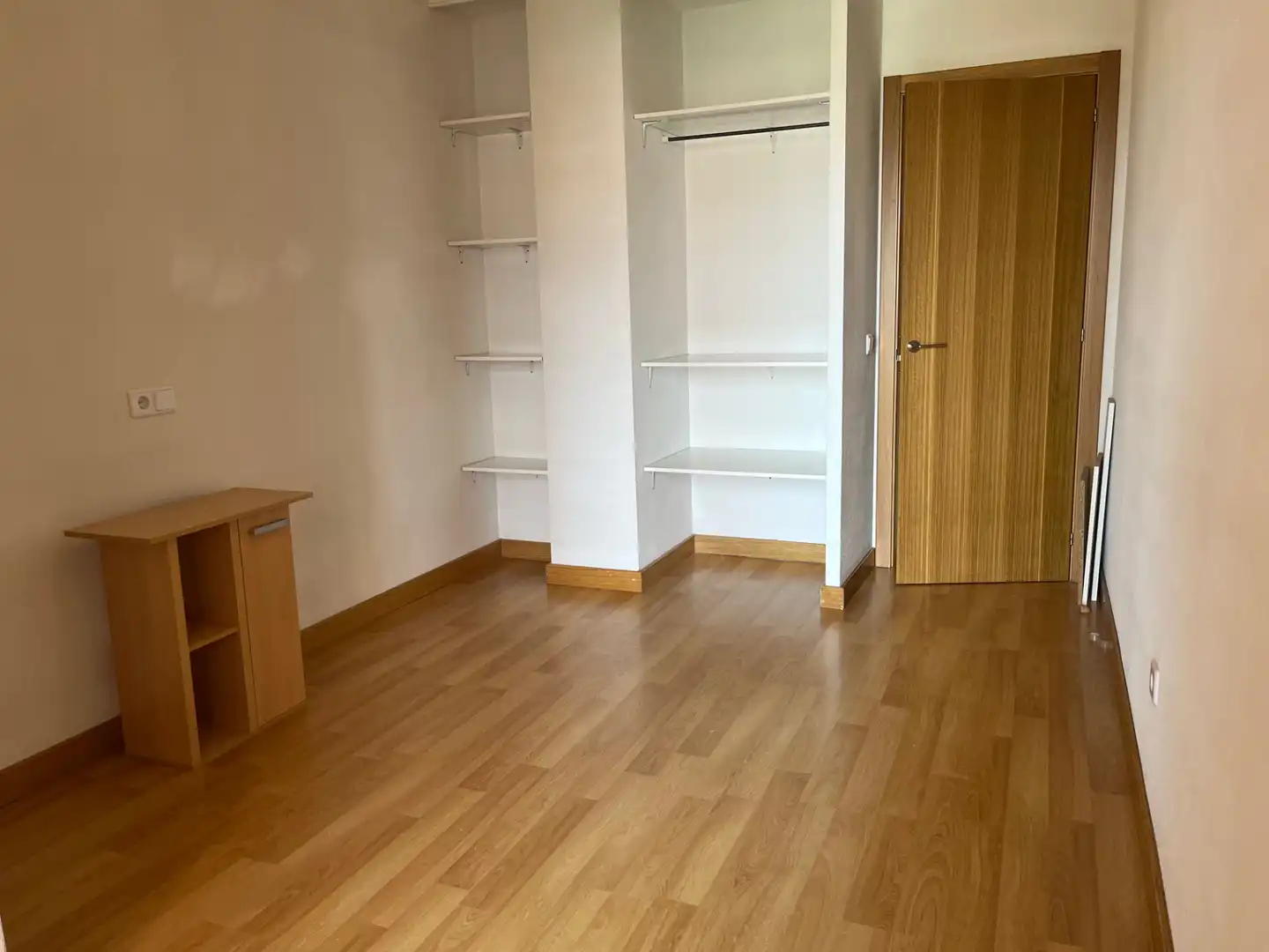 Bedroom of Flat for sale in Castellanos de Moriscos  with Heating, Parquet flooring and Furnished