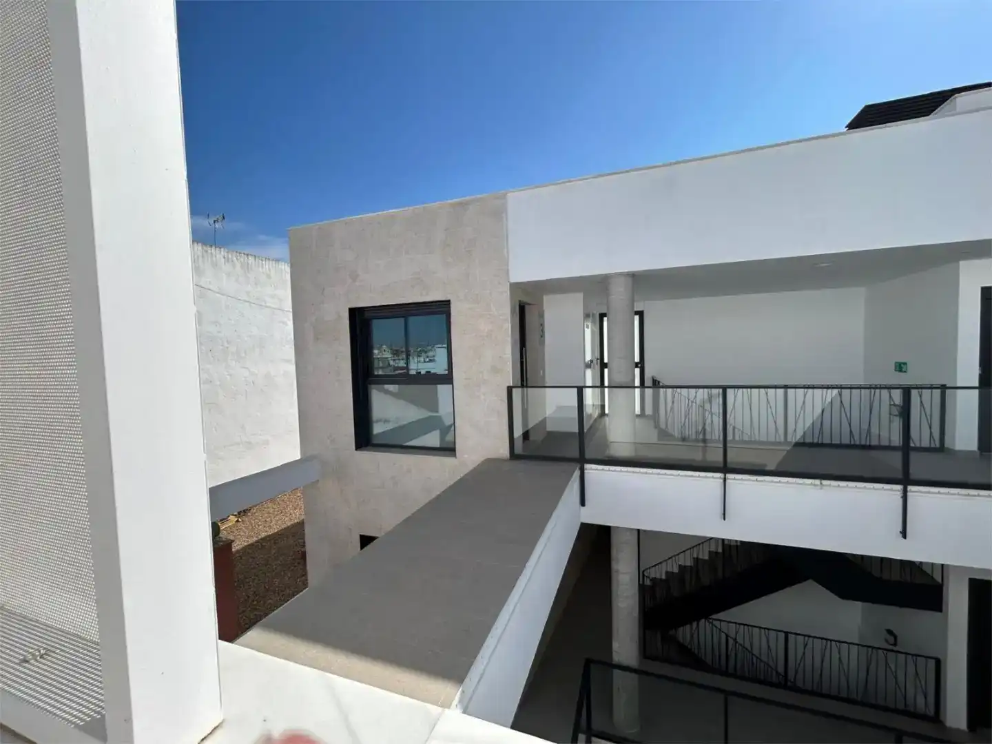 Vista exterior de Pis en venda en Sevilla amb Aire condicionat, Jardí privat i Traster