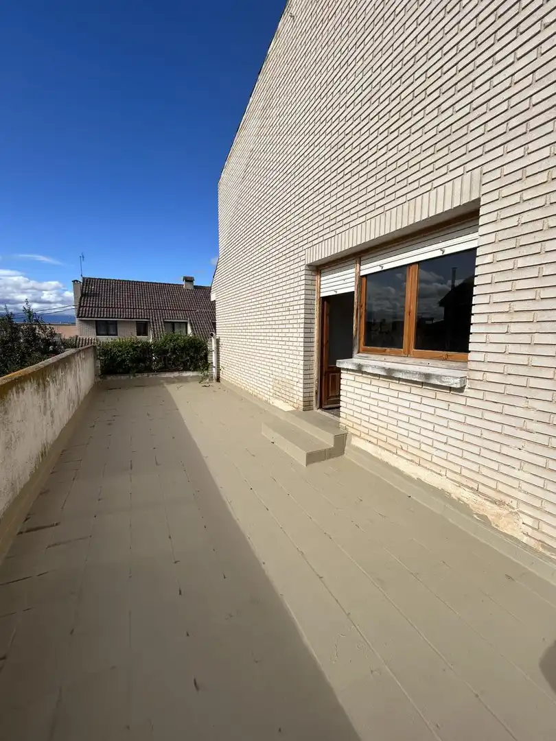 Casa amb terrassa en venda a Travesía Europa, imagen 37