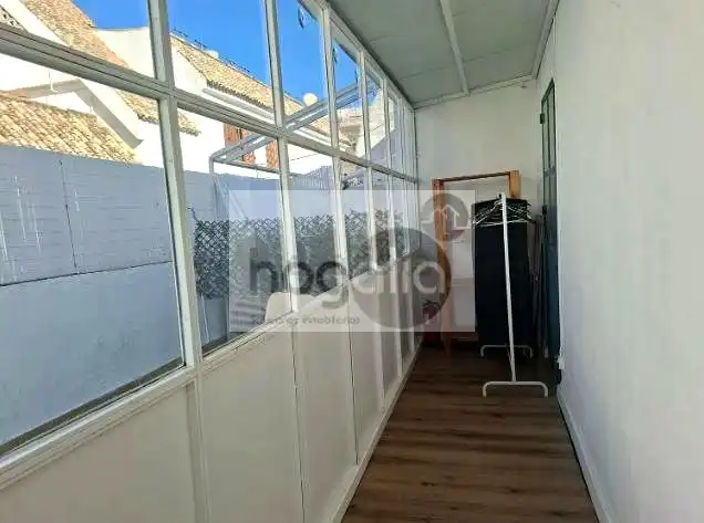 Estudio de alquiler en Sevilla con Aire acondicionado, Terraza y Amueblado