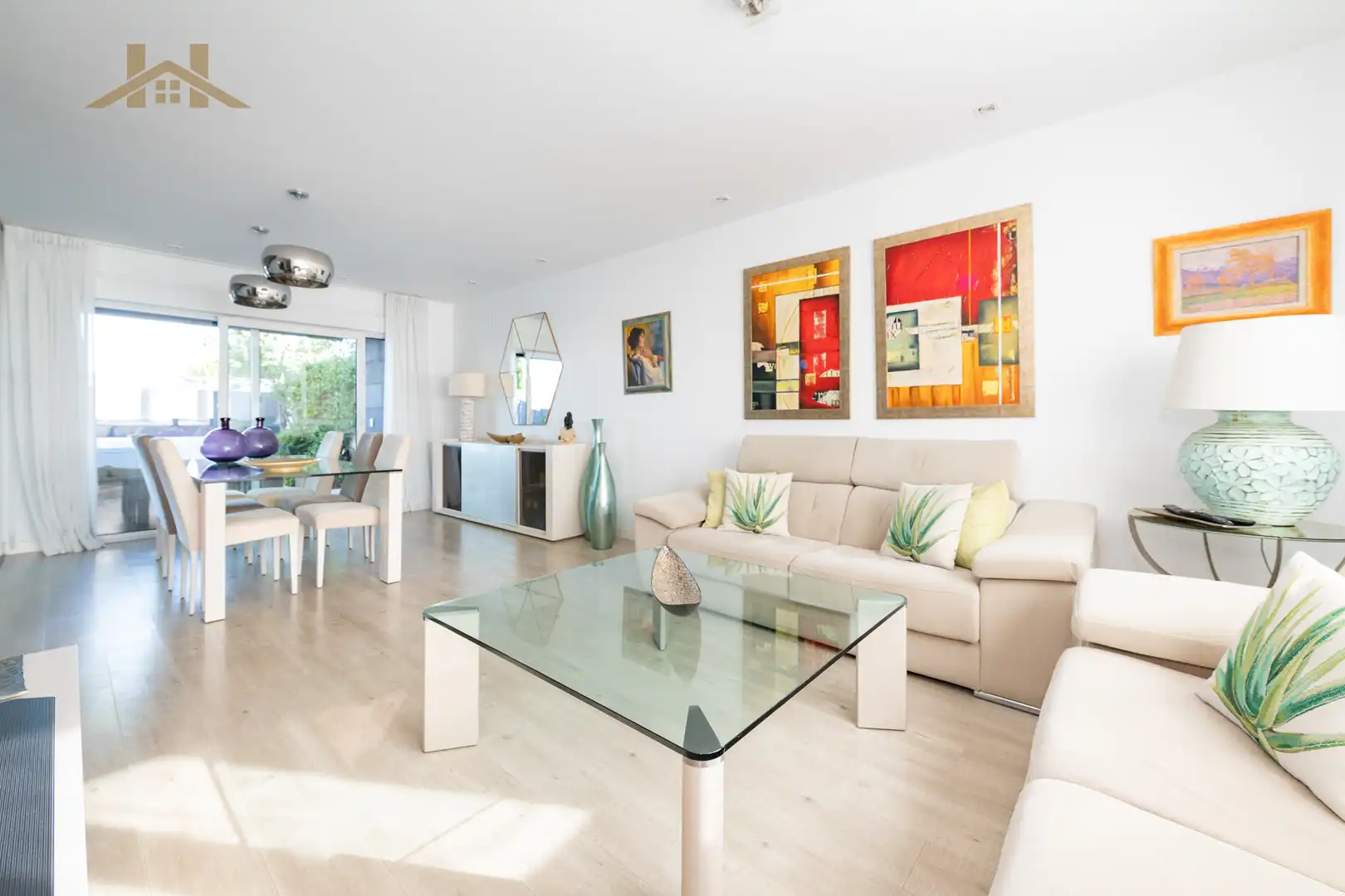 Living room of Detached homes for sale in Boadilla del Monte  with Air Conditioner, Heating and Private garden