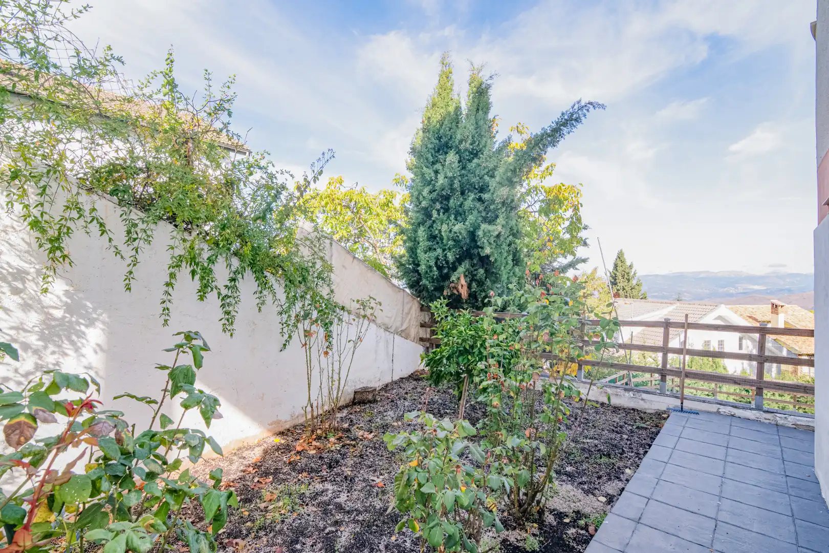 Jardín de Casa o chalet en venta en La Zubia con Aire acondicionado, Calefacción y Jardín privado