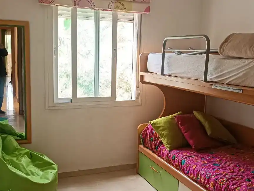 Dormitori de Apartament en venda en Marbella amb Aire condicionat, Piscina i Balcó