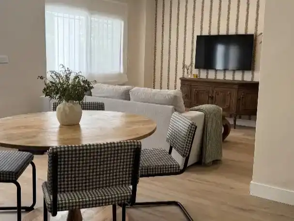 Sala d'estar de Planta baixa en venda en Baeza amb Aire condicionat, Jardí privat i Piscina