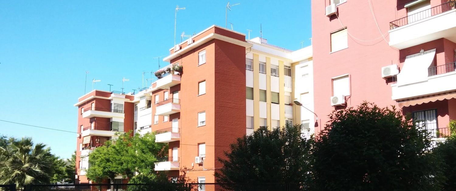 Exterior view of Flat to rent in  Sevilla Capital  with Furnished