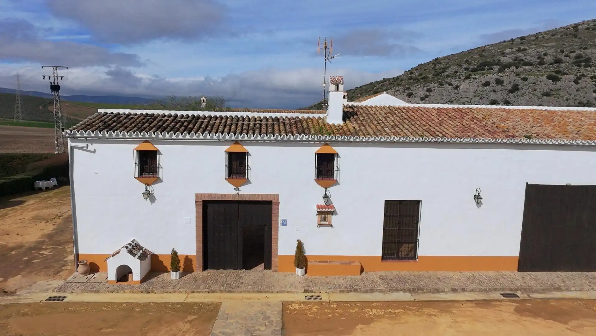 Vista exterior de Finca rústica en venta en Teba con Aire acondicionado, Jardín privado y Piscina