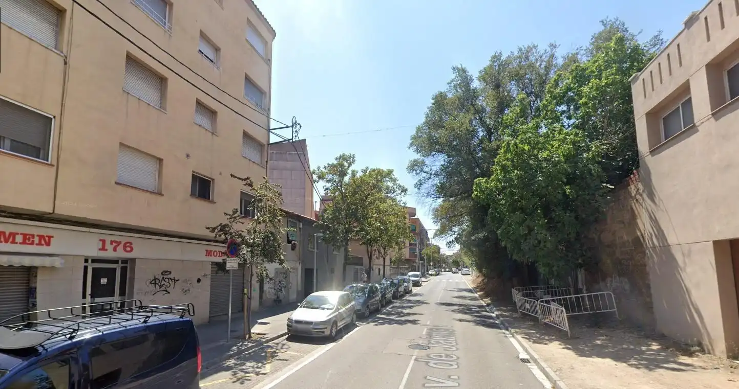 Pis amb ascensor en venda a JAUME I