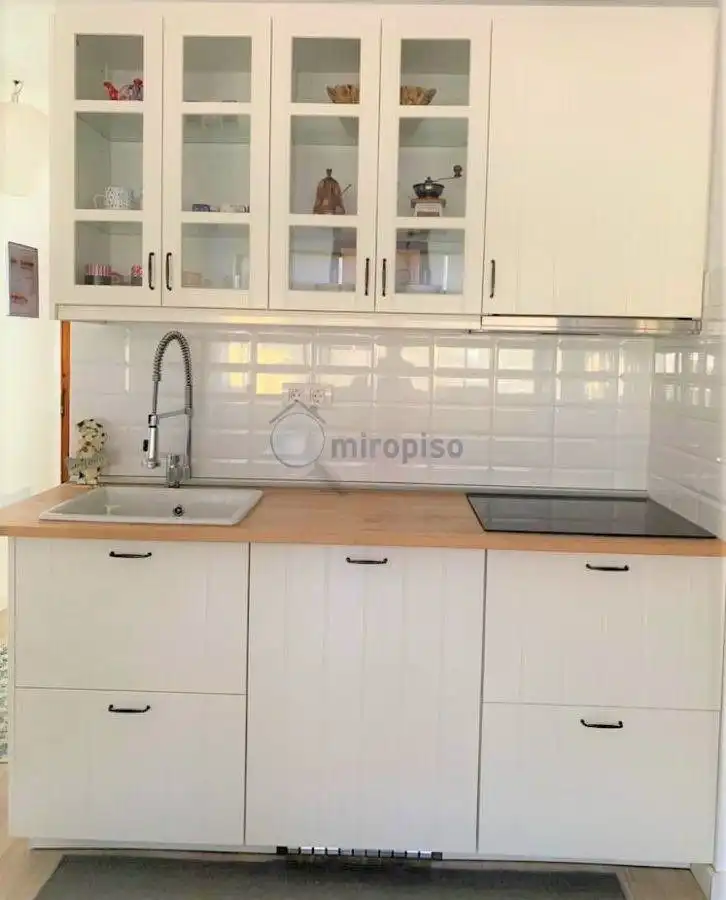 Cuina de Pis de lloguer en San Cristóbal de la Laguna amb Parquet