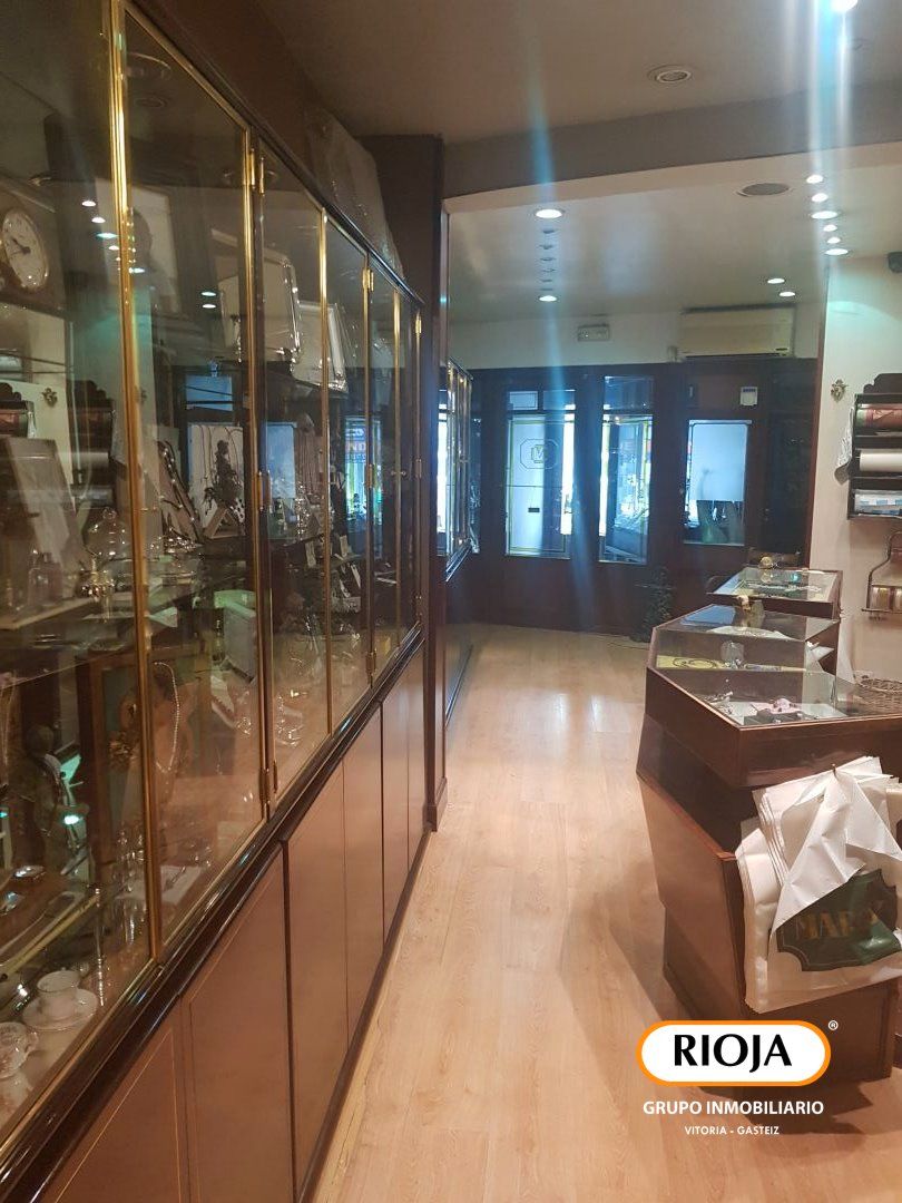 Premises for sale in Vitoria - Gasteiz