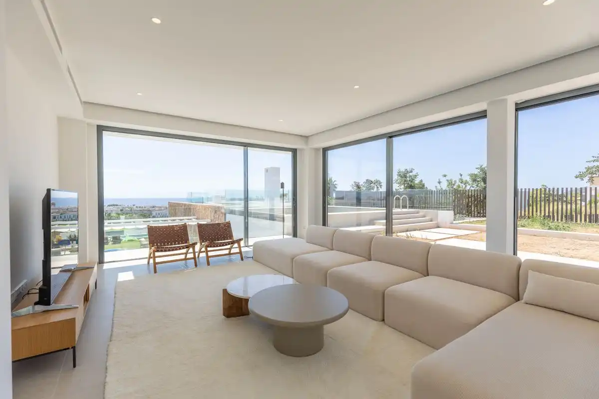 Casa aparellada amb terrassa en venda a Carrer de Ramon Muntaner, imagen 4