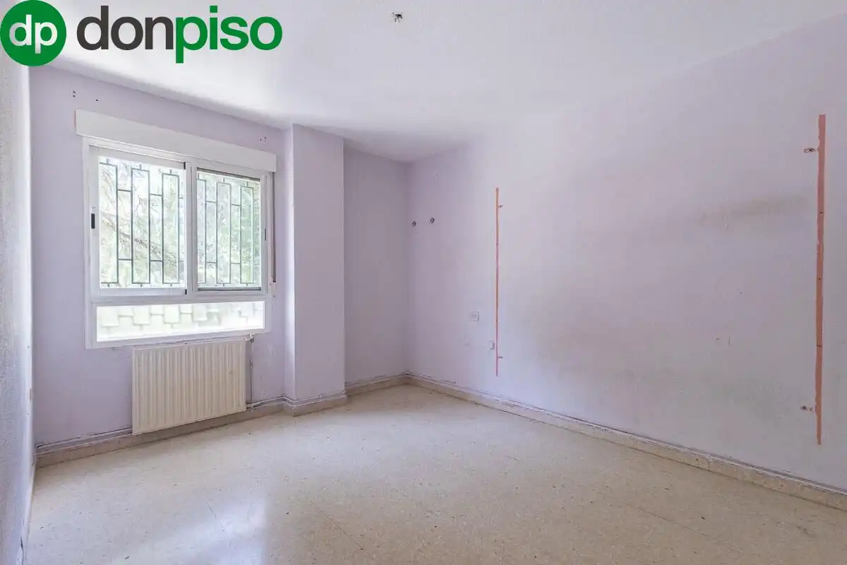 Piso en venta en Calle Bajo de Huétor, 19, Cervantes