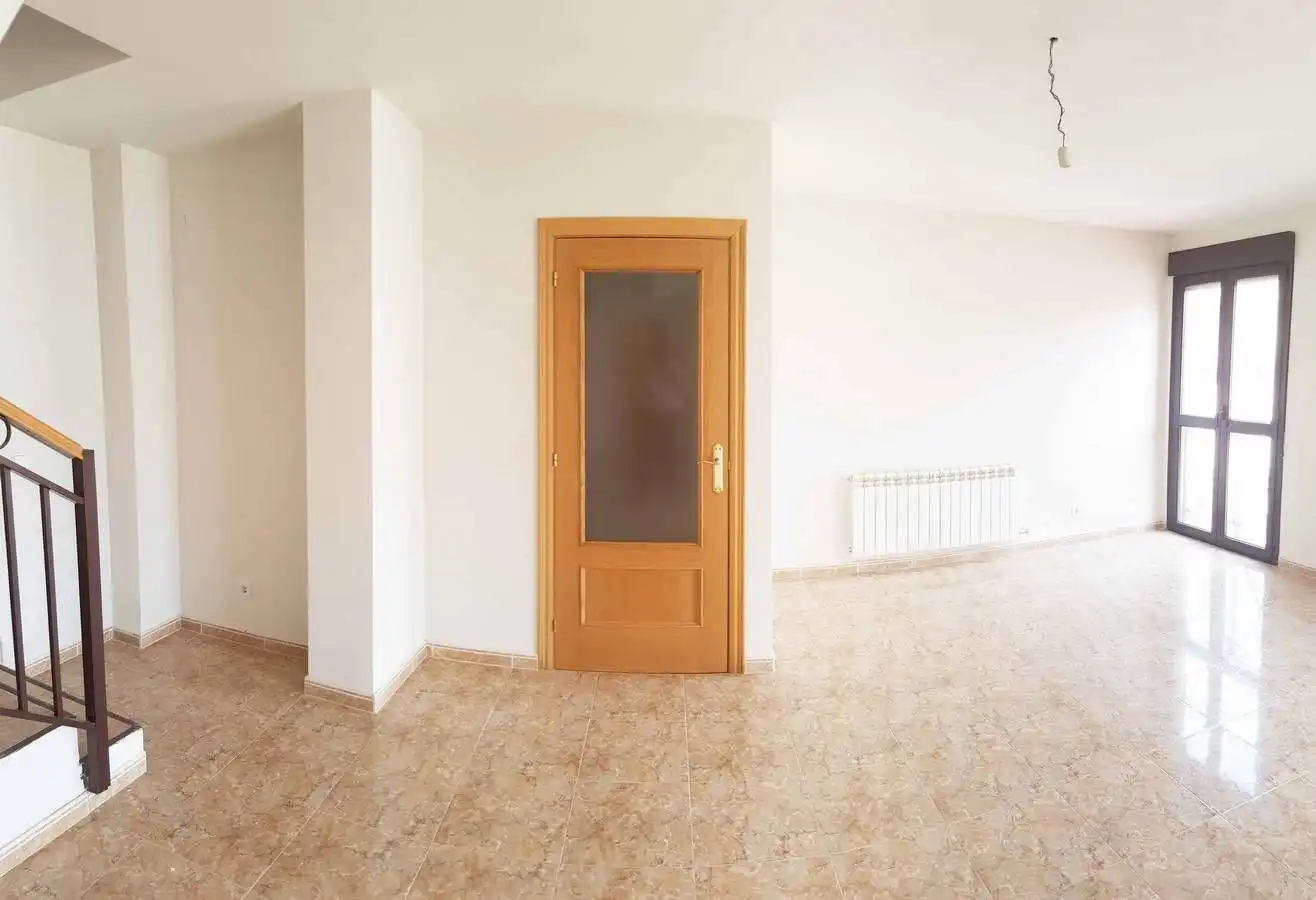 Maisonette zum Verkauf in Medina de Rioseco mit Heizung und Balkon
