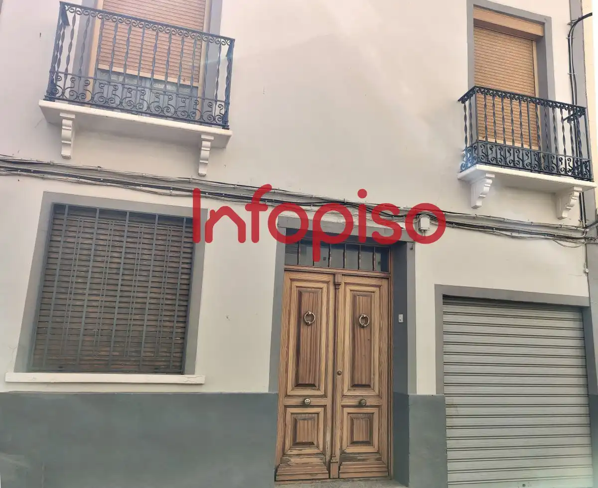 House for sale in Valdepeñas