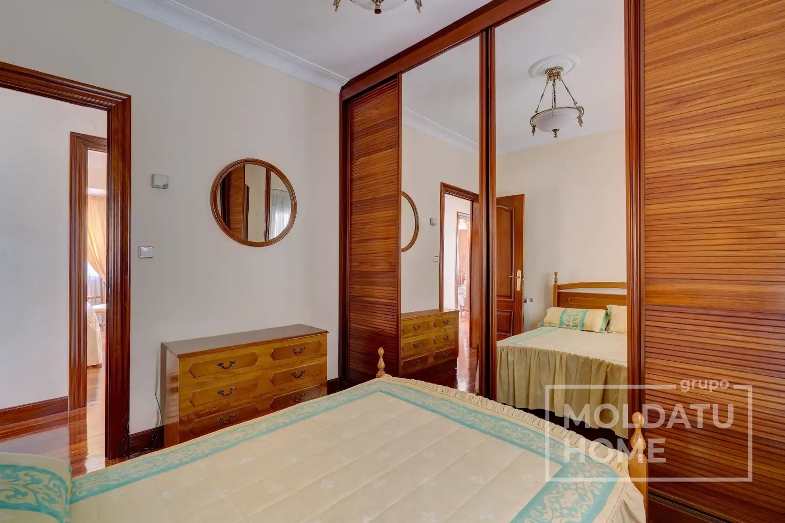 Habitación de Piso en venta en Irun  con Calefacción y Trastero