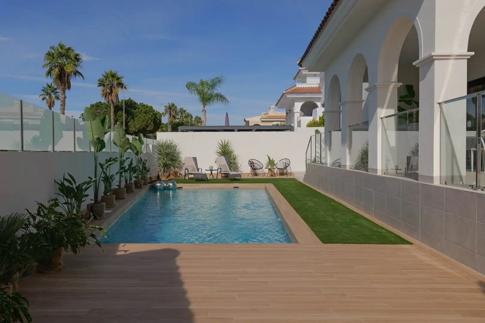 Piscina de Casa o xalet en venda en Rojales amb Aire condicionat, Jardí privat i Terrassa