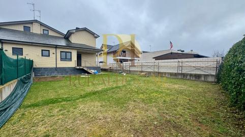 Foto 3 de Casa adosada en venda a Calle Bargaña, 7, Valverde de la Virgen, León