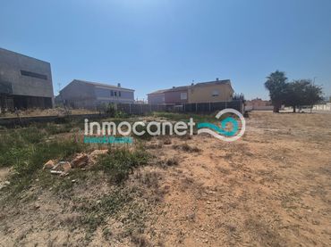 Terreno residencial en venta en Oliva Playa