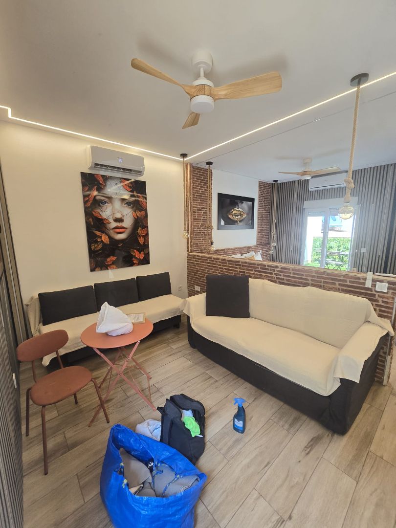 Sala d'estar de Loft en venda en  Madrid Capital amb Aire condicionat, Calefacció i Moblat