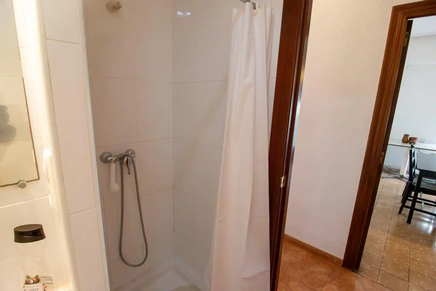 Badezimmer von Wohnung zur Miete in Valencia mit Möbliert