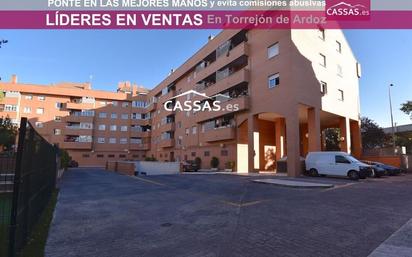 Exterior view of Flat for sale in Torrejón de Ardoz  with Air Conditioner and Terrace