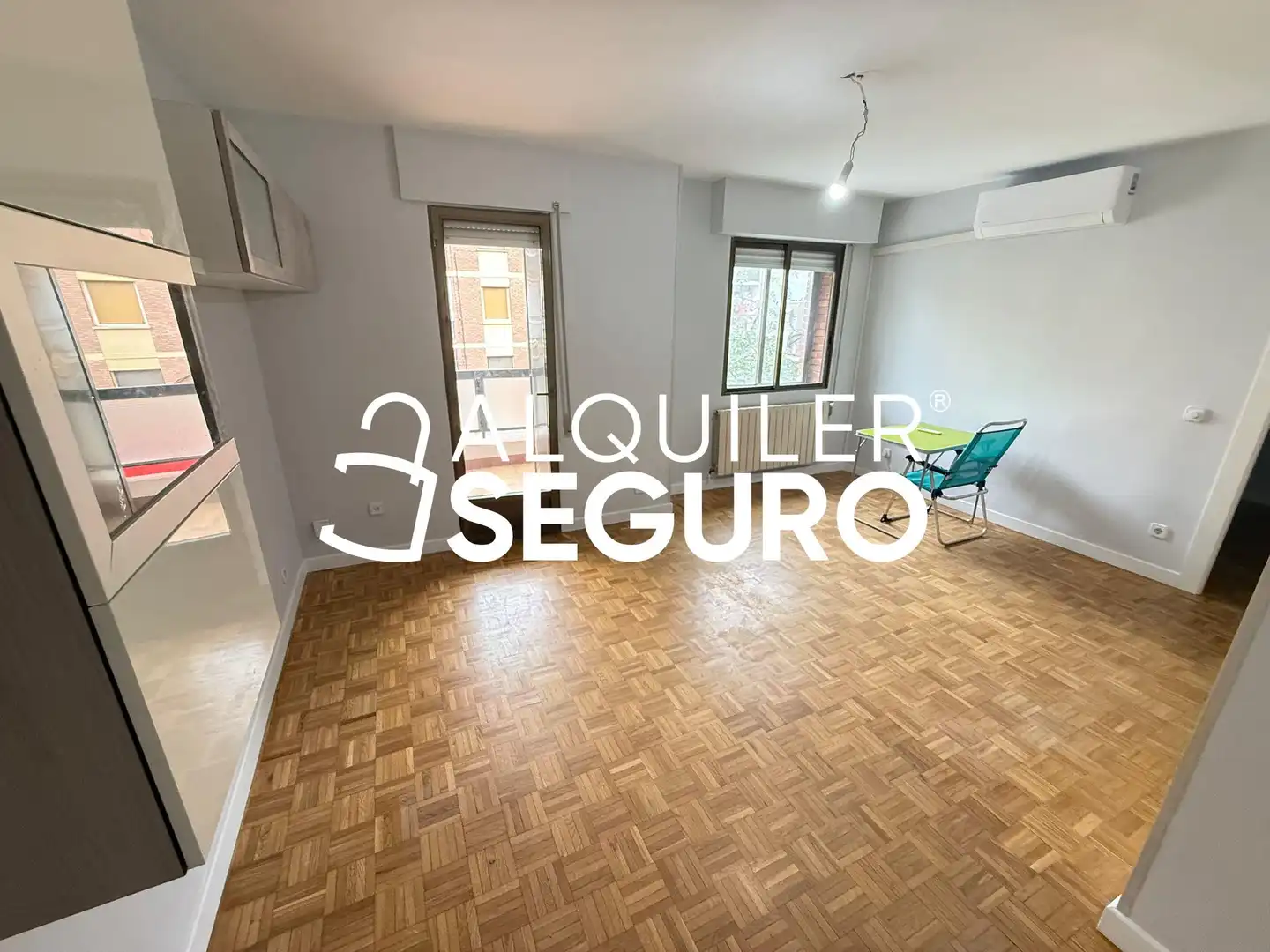 Schlafzimmer von Wohnung zur Miete in Madrid mit Klimaanlage, Heizung und Terrasse