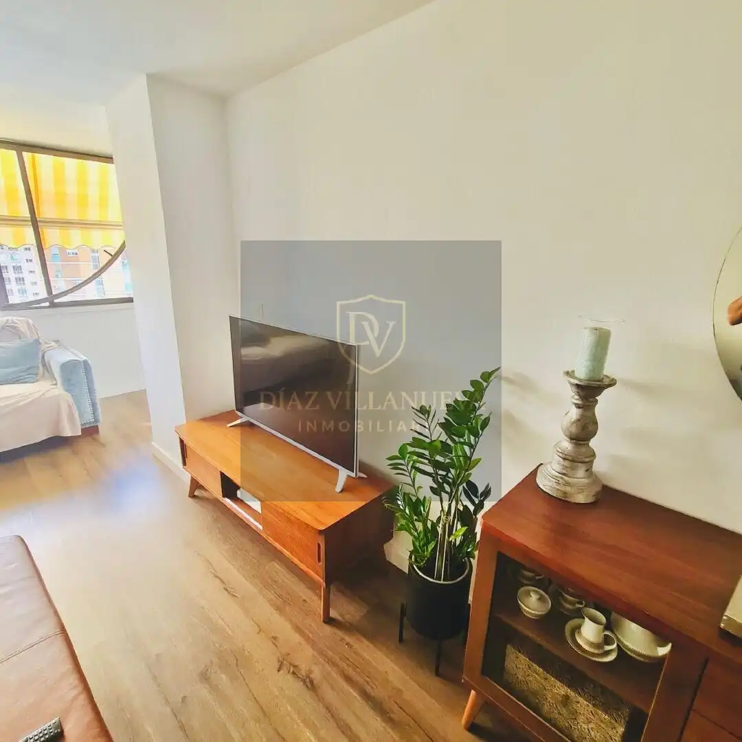 Sala de estar de Piso en venta en Alicante / Alacant