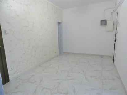 Flat for sale in Cornellà de Llobregat  with Air Conditioner and Oven