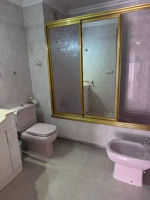Baño de Casa adosada en venta en Valencia con Aire acondicionado, Terraza y Trastero