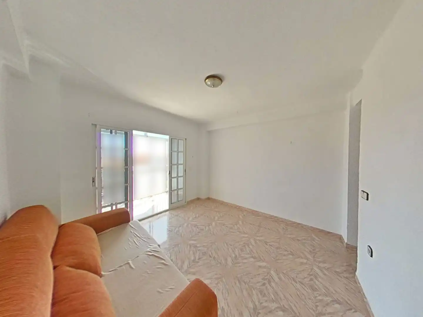 Living room of Flat for sale in Málaga  with Terrace and Furnished