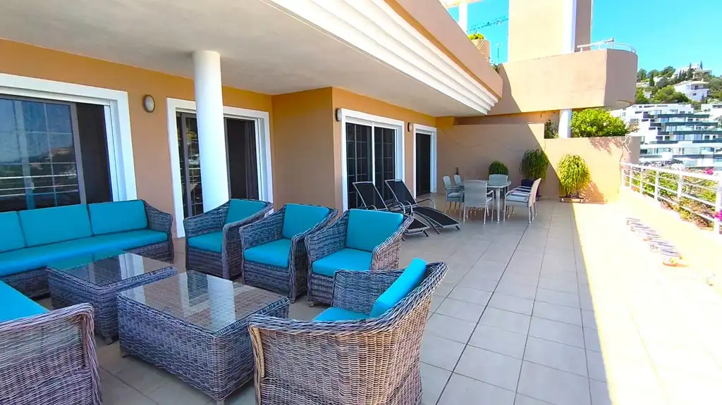 Terrasse von Wohnungen zum Verkauf in Dénia mit Klimaanlage, Heizung und Privatgarten
