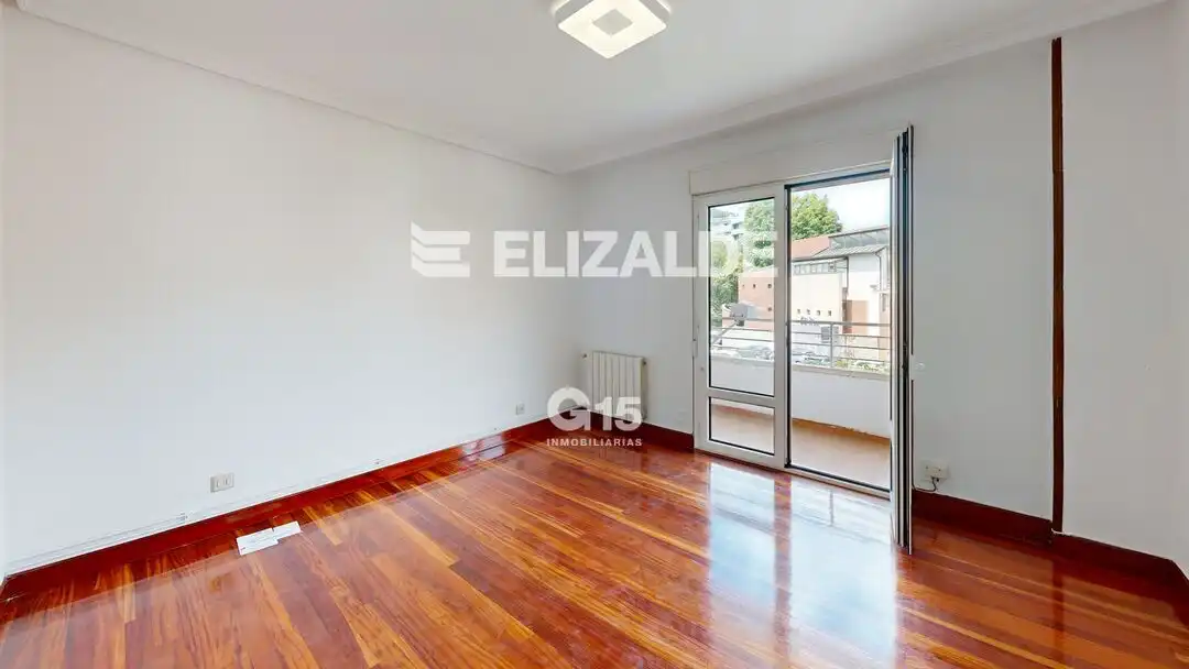 Habitación de Piso en venta en Hernani con Terraza, Trastero y Balcón