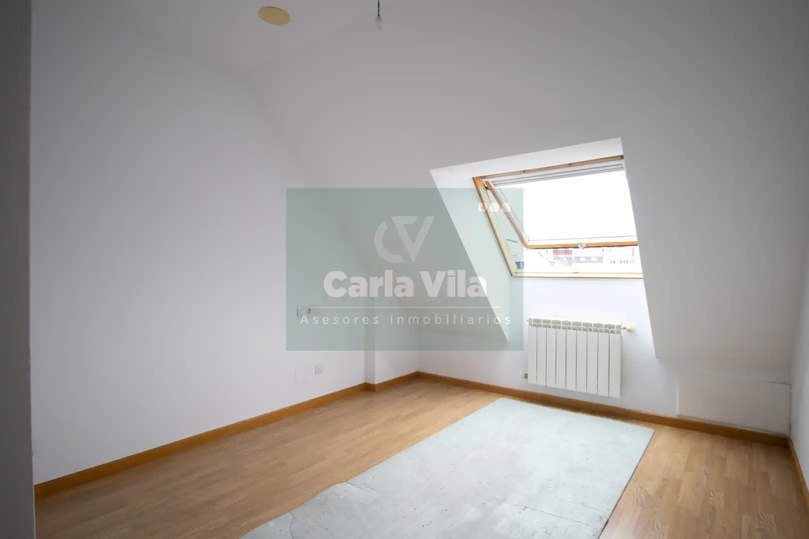 Habitación de Dúplex en venta en Lugo con Calefacción, Parquet y Terraza