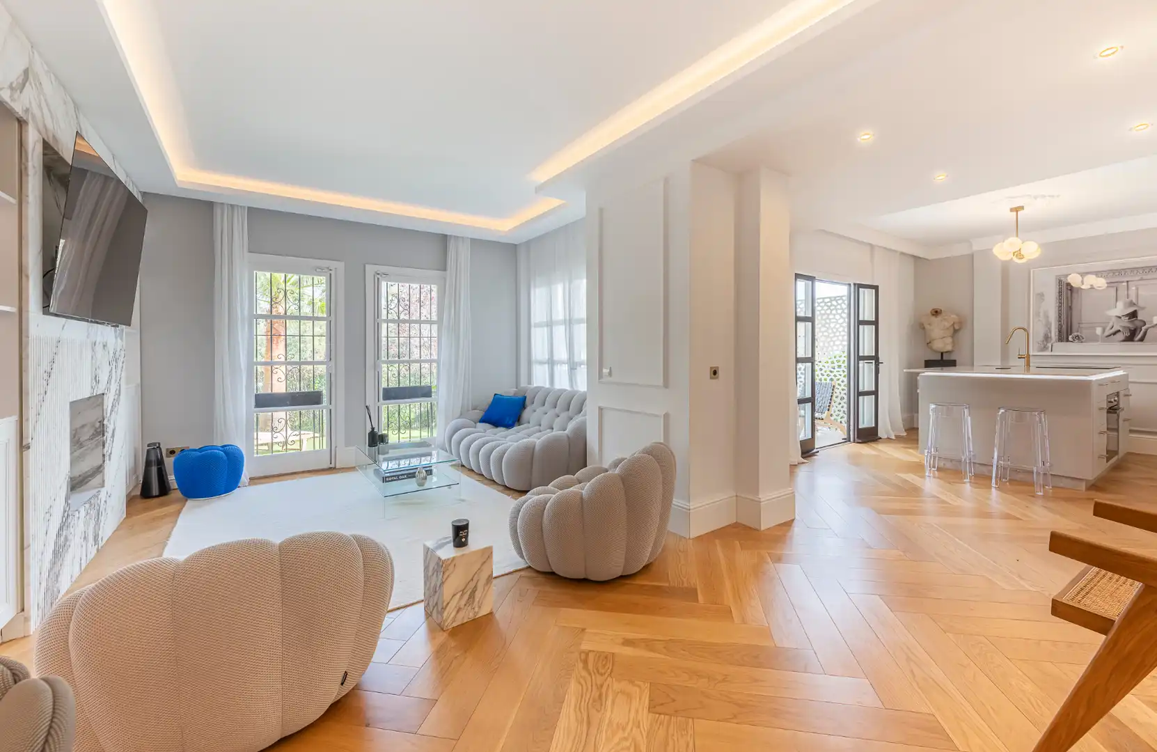 Sala d'estar de Apartament en venda en Marbella amb Aire condicionat, Calefacció i Parquet