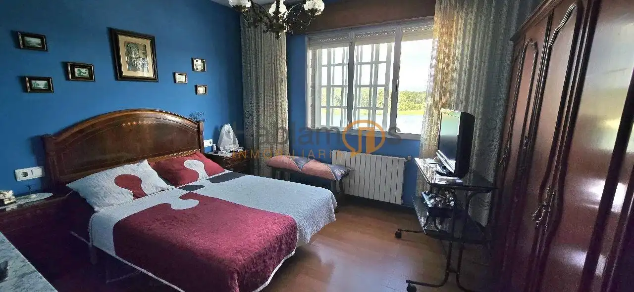 Habitación de Piso en venta en Vilagarcía de Arousa con Calefacción, Terraza y Trastero