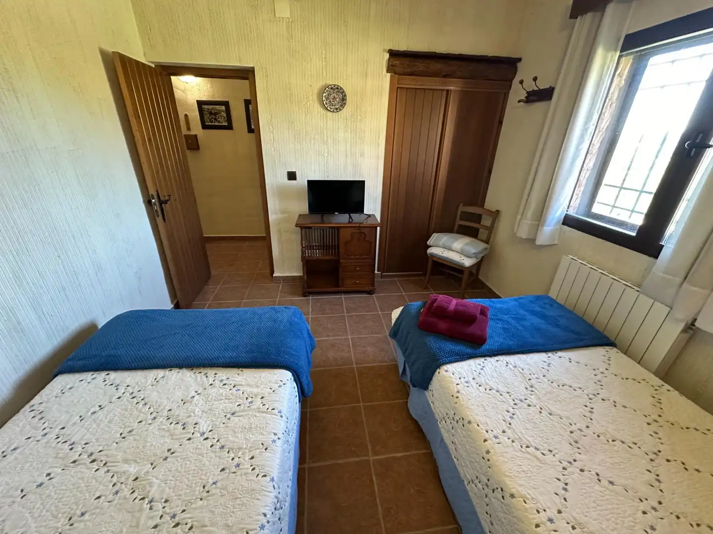 Bedroom of Houses for sale in Villar de Olalla  with Air Conditioner, Heating and Private garden