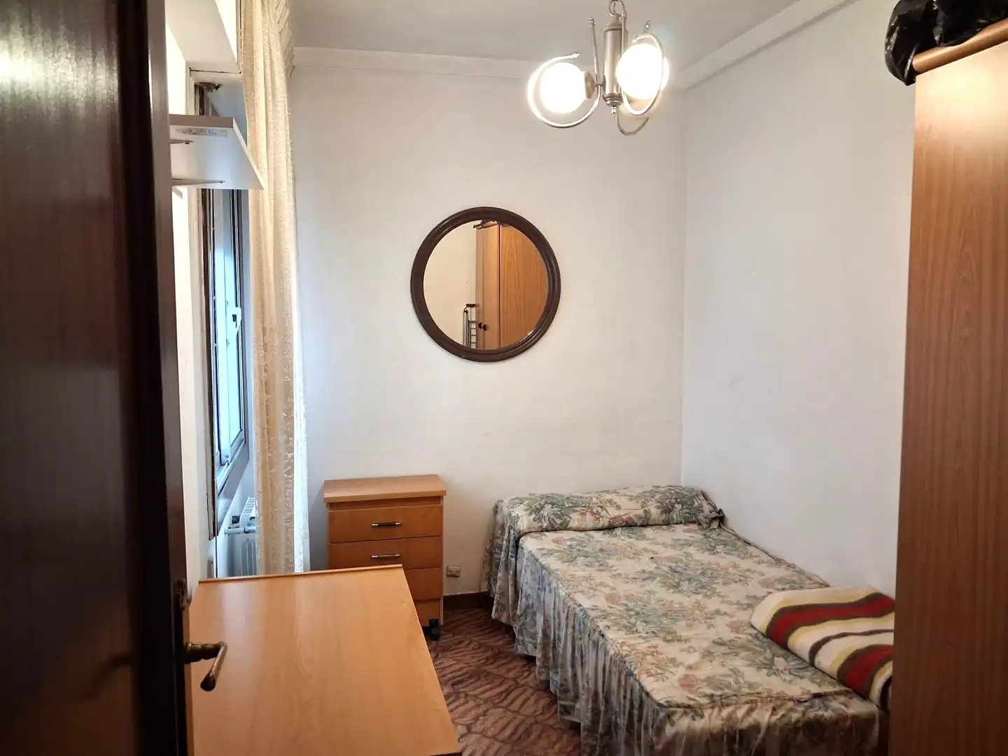 Bedroom of Flat for sale in Zaragoza  with Heating, Terrace and Storage room