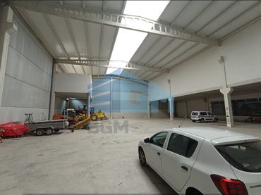 Nave industrial in affitto a Barro